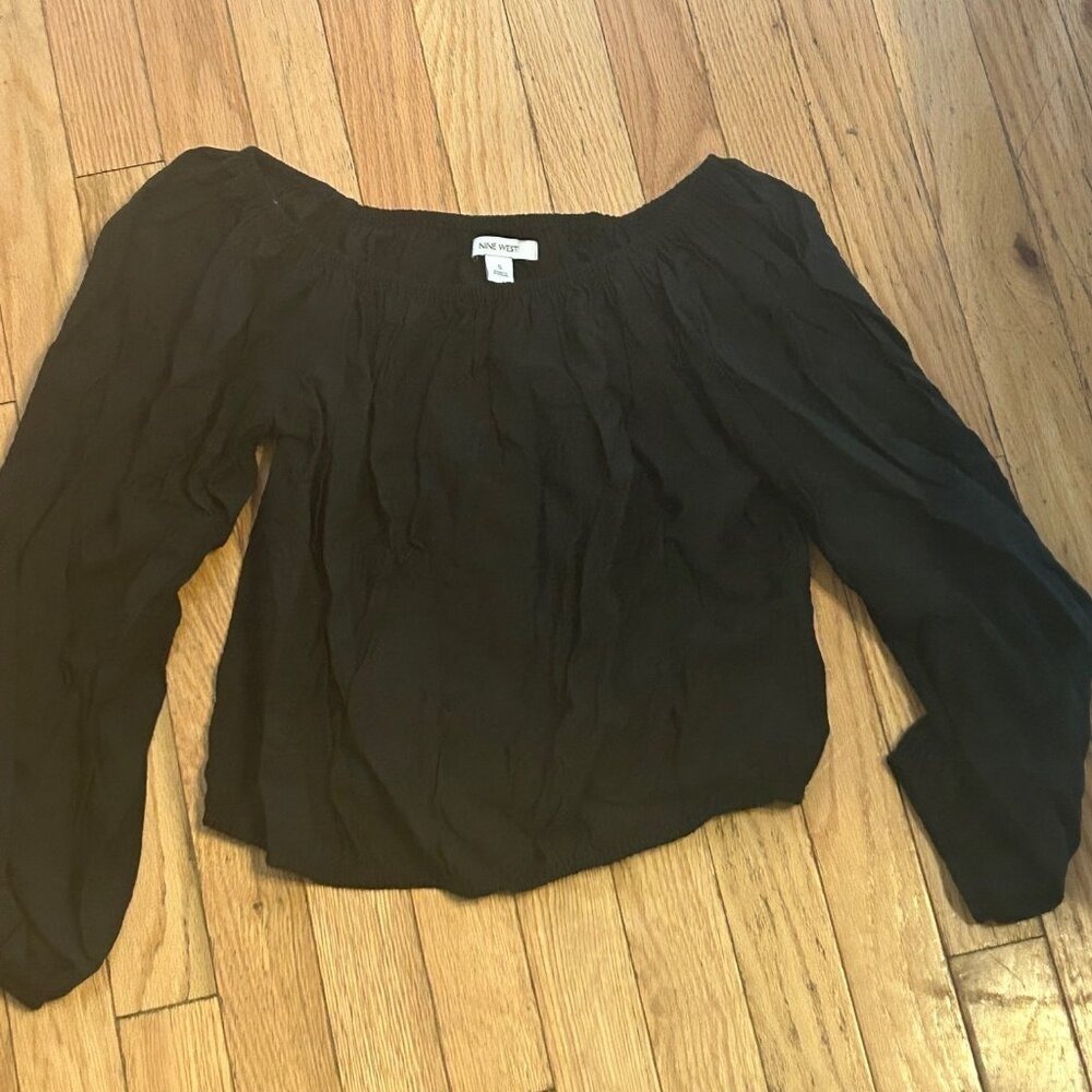 Nine West Womens Cute Black Crop Top can be worn on or off shoulder Sz Sm T16-34